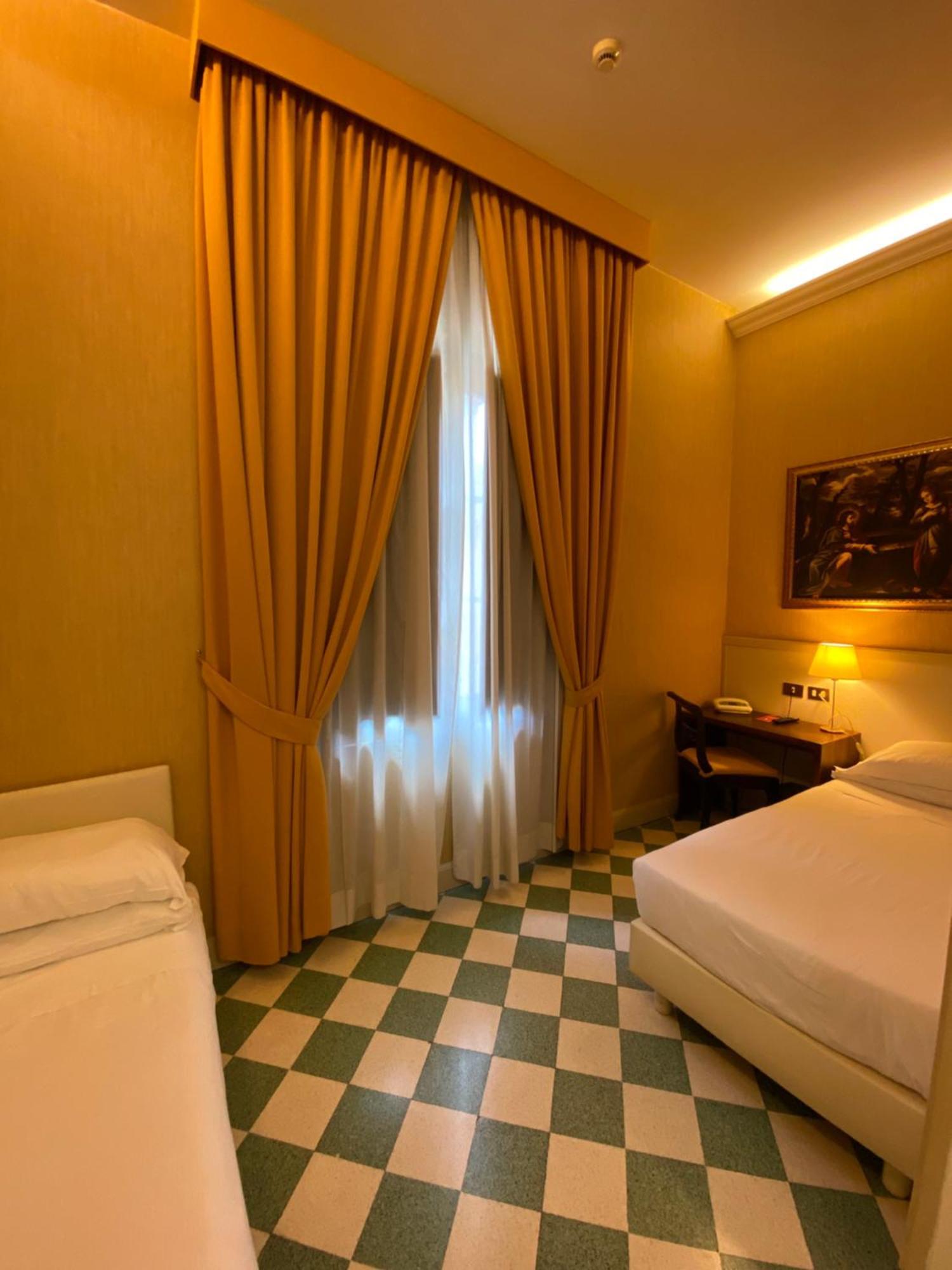Basilica Hotel Rome Exterior photo