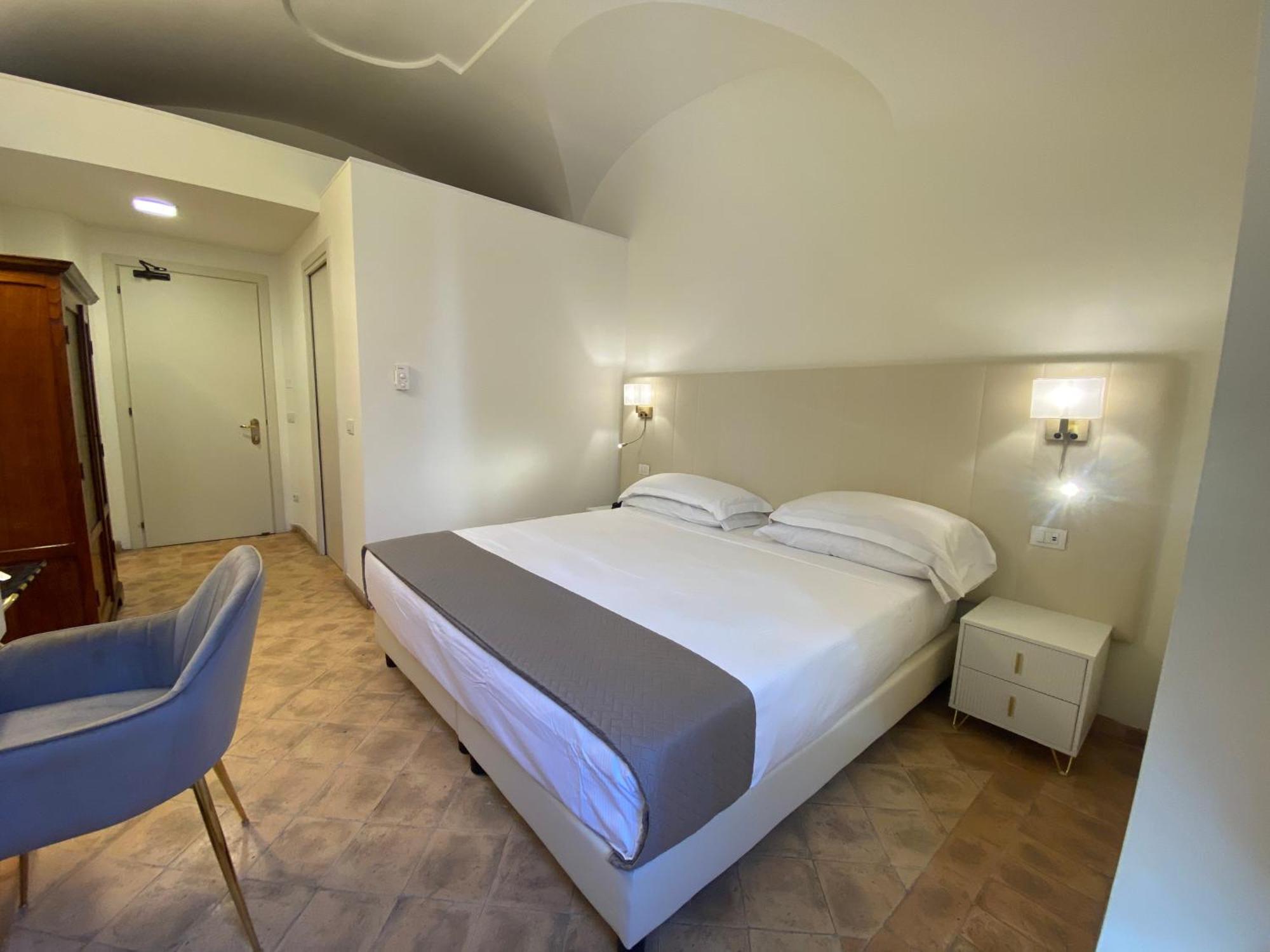 Basilica Hotel Rome Exterior photo